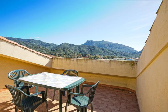 Image No.38-2 Bed Apartment for sale