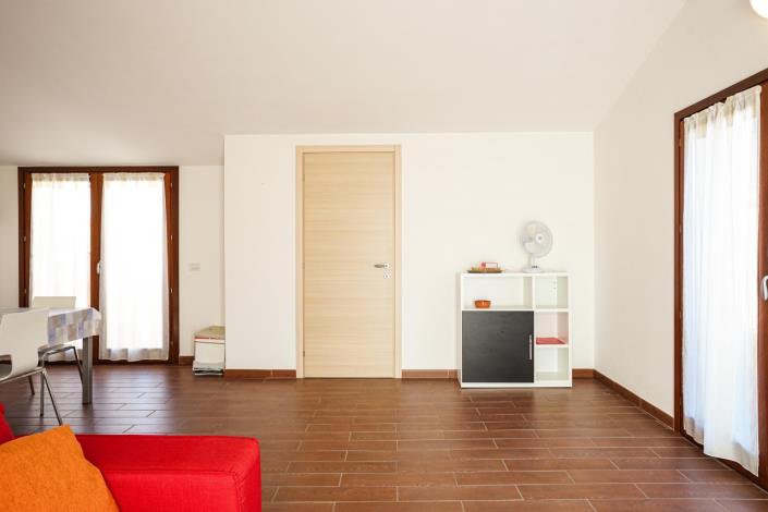 Image No.50-2 Bed Apartment for sale