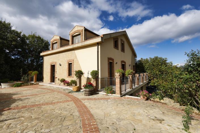 Image No.7-Villa de 3 chambres à vendre à Calascibetta