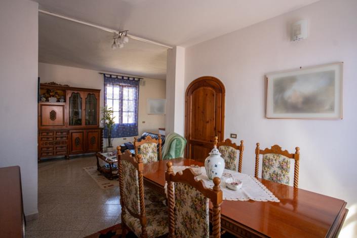 Image No.15-4 Bed Villa for sale