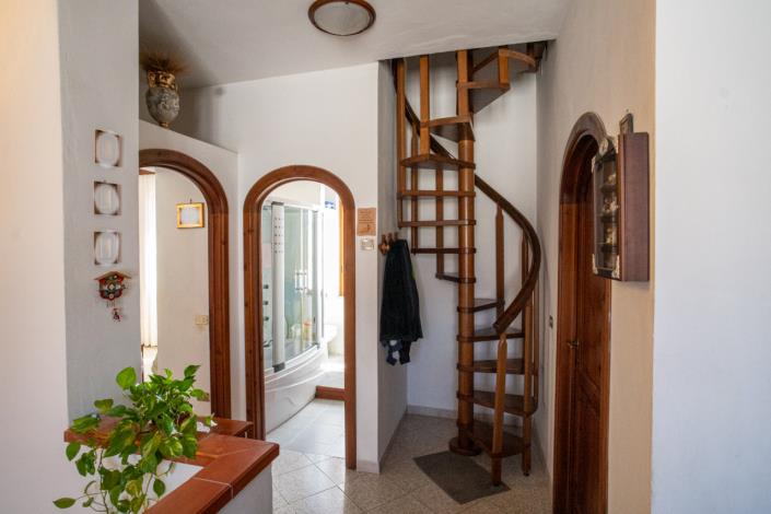 Image No.28-4 Bed Villa for sale