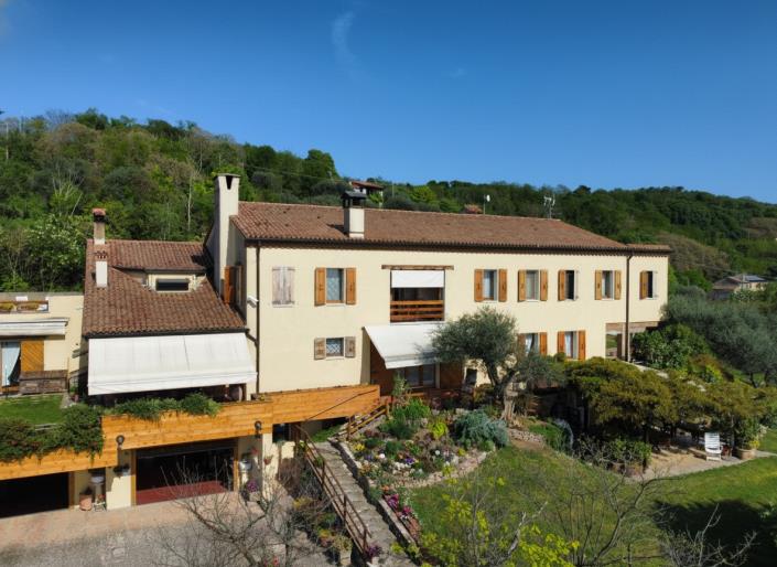 Image No.3-4 Bed Villa for sale