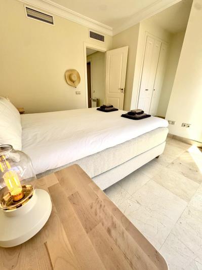 Image No.20-3 Bed Townhouse for sale