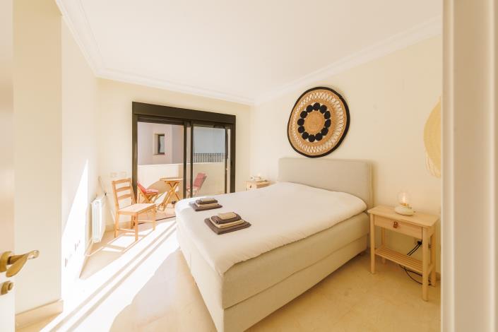 Image No.14-3 Bed Townhouse for sale