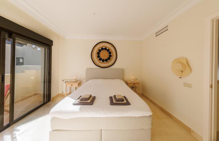 Image No.15-3 Bed Townhouse for sale