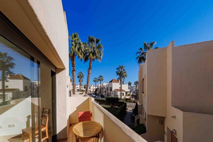 Image No.21-3 Bed Townhouse for sale