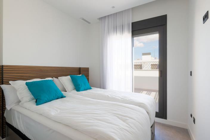 Image No.18-3 Bed Penthouse for sale