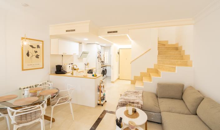 Image No.1-2 Bed Townhouse for sale
