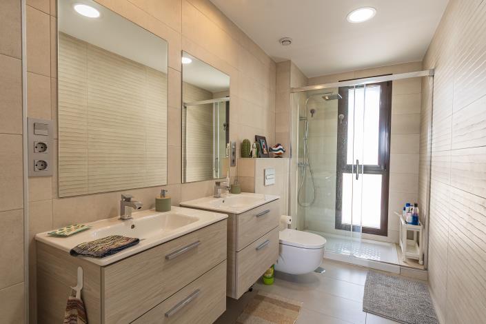 Image No.15-3 Bed Villa / Detached for sale