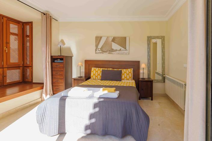 Image No.9-4 Bed Villa / Detached for sale