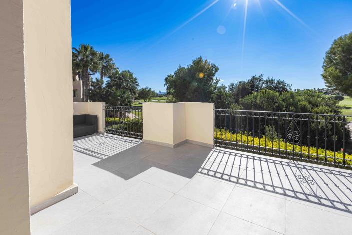 Image No.22-4 Bed Villa / Detached for sale