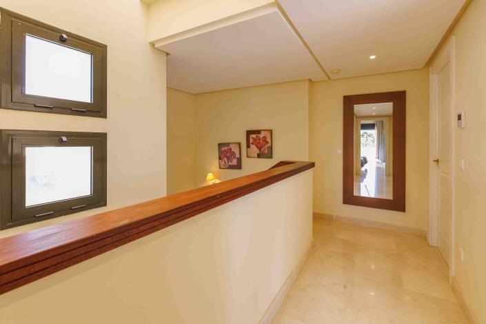 Image No.27-4 Bed Villa / Detached for sale