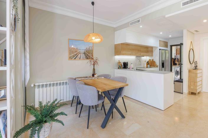 Image No.5-3 Bed Semi-Detached for sale