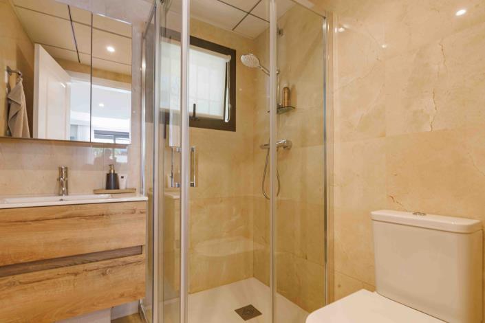 Image No.15-3 Bed Semi-Detached for sale