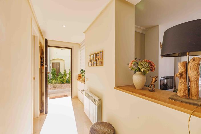 Image No.16-3 Bed Semi-Detached for sale