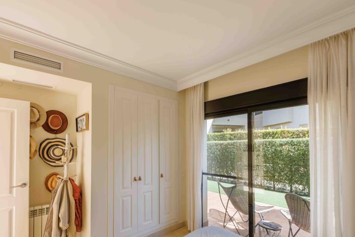 Image No.18-3 Bed Semi-Detached for sale