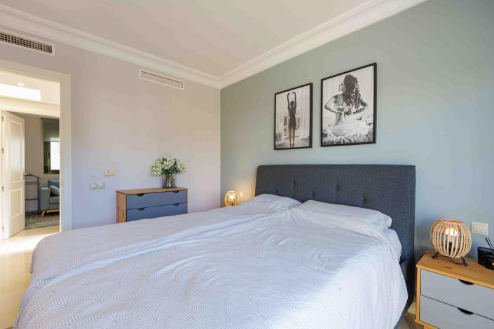 Image No.25-3 Bed Semi-Detached for sale