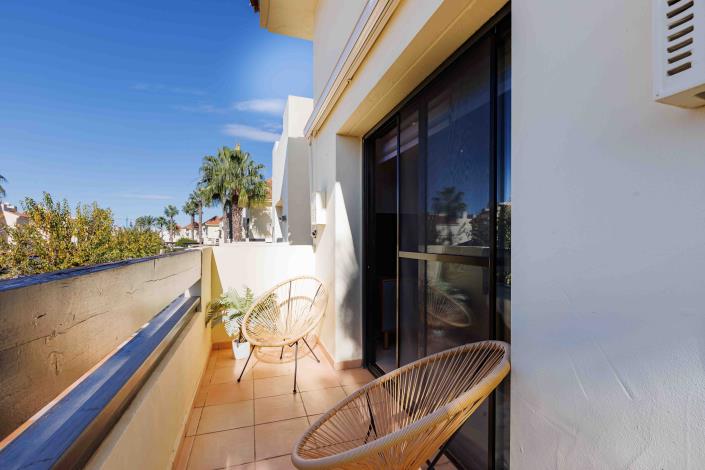 Image No.28-3 Bed Semi-Detached for sale