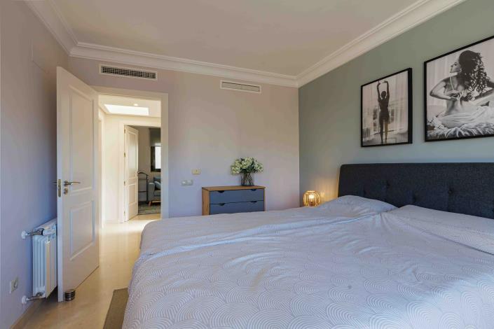 Image No.30-3 Bed Semi-Detached for sale