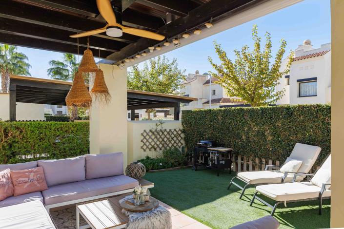 Image No.36-3 Bed Semi-Detached for sale