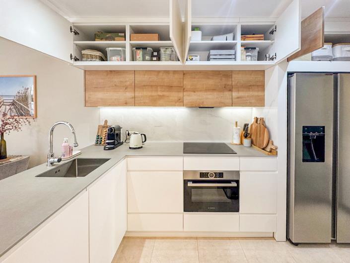 Image No.39-3 Bed Semi-Detached for sale