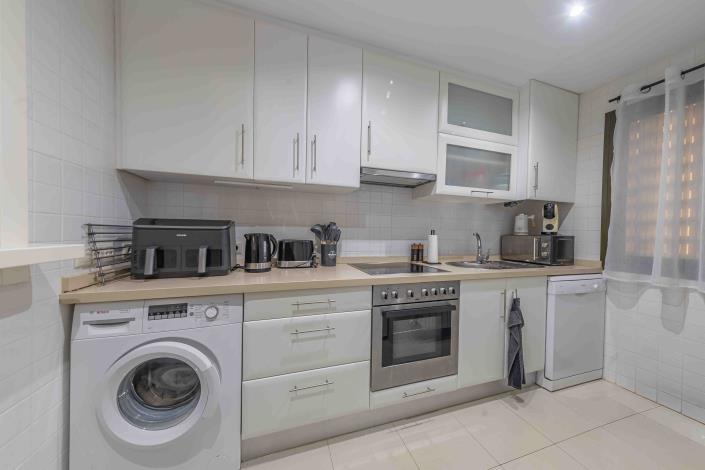 Image No.11-2 Bed Apartment for sale