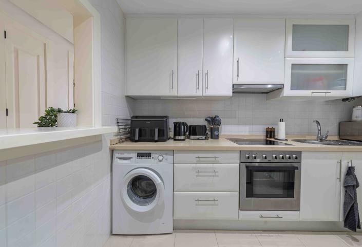 Image No.12-2 Bed Apartment for sale