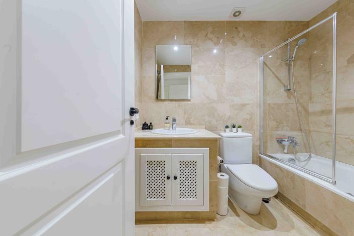 Image No.15-2 Bed Apartment for sale