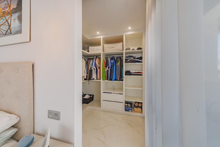 Image No.17-3 Bed Townhouse for sale