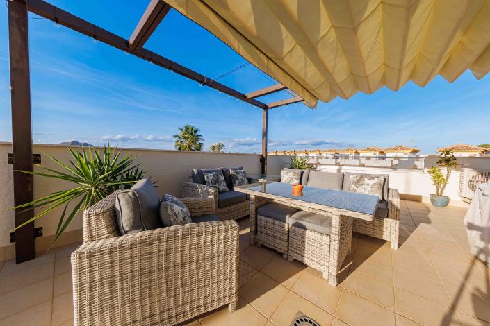 Image No.21-3 Bed Townhouse for sale