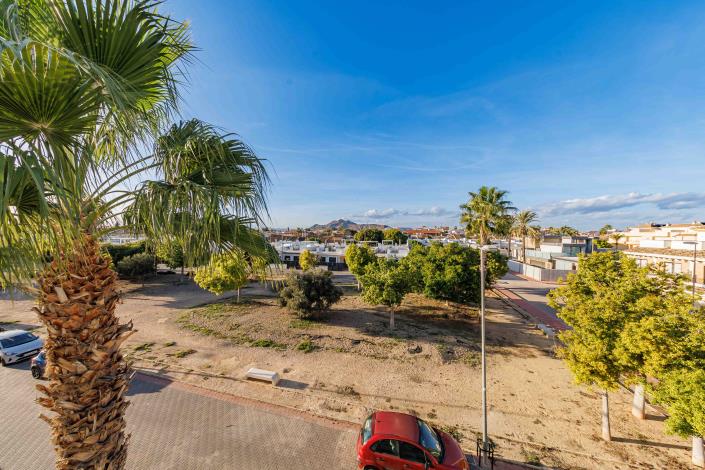 Image No.24-3 Bed Townhouse for sale