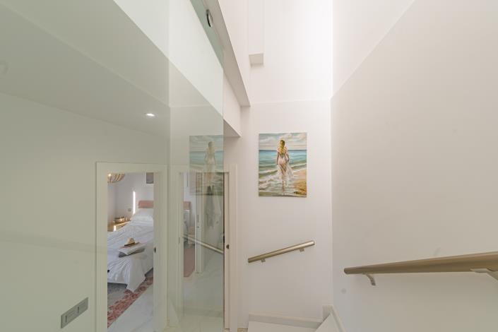 Image No.28-3 Bed Townhouse for sale