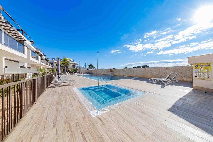 Image No.34-3 Bed Townhouse for sale