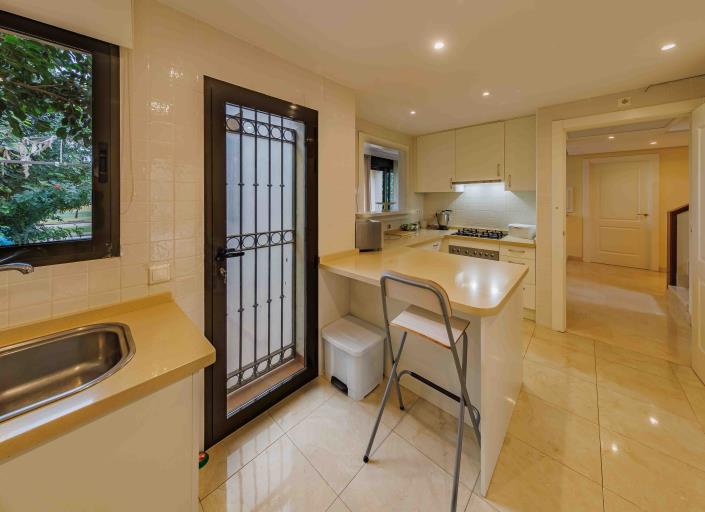 Image No.3-3 Bed Villa / Detached for sale