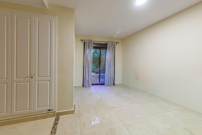 Image No.18-3 Bed Villa / Detached for sale