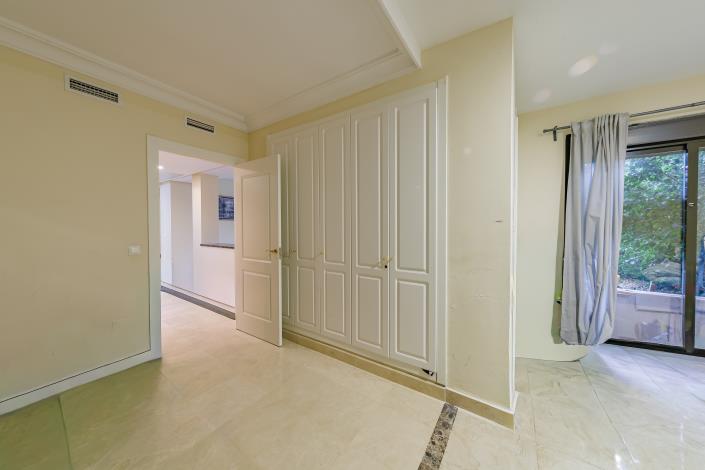 Image No.19-3 Bed Villa / Detached for sale