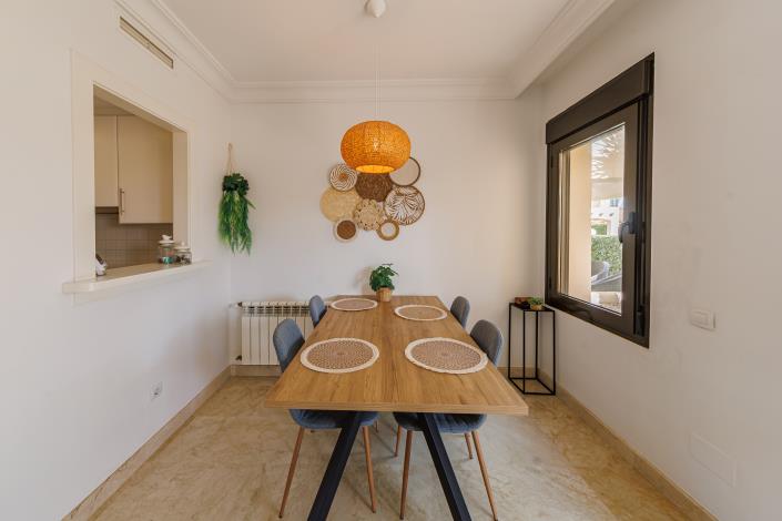 Image No.2-2 Bed Townhouse for sale