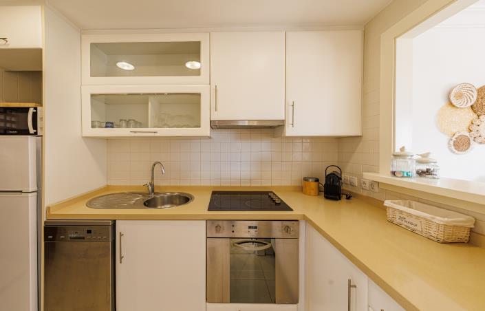 Image No.9-2 Bed Townhouse for sale