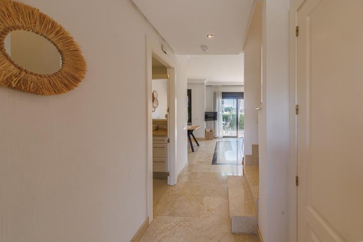 Image No.14-2 Bed Townhouse for sale