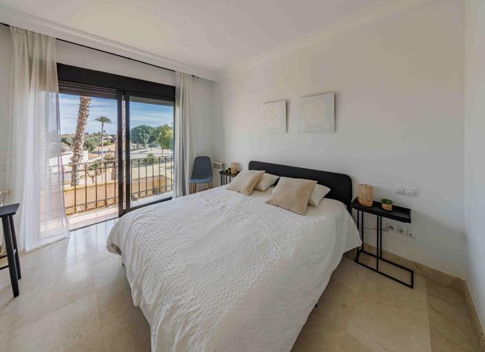 Image No.22-2 Bed Townhouse for sale