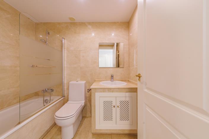 Image No.16-2 Bed Apartment for sale