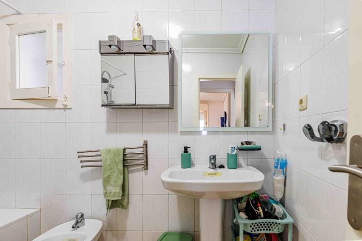 Image No.8-1 Bed Bungalow for sale