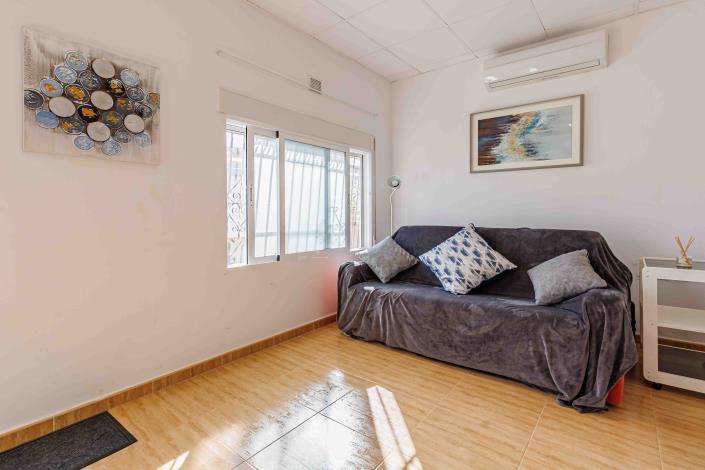 Image No.13-1 Bed Bungalow for sale