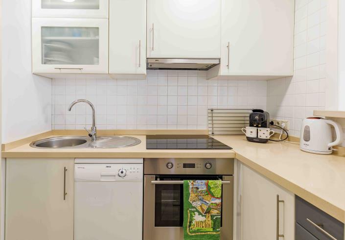 Image No.10-2 Bed Townhouse for sale