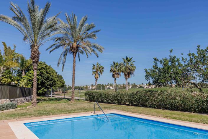 Image No.31-2 Bed Townhouse for sale