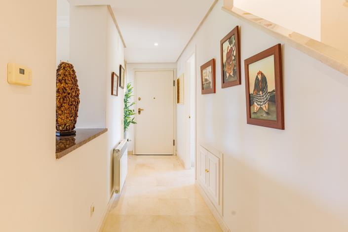 Image No.9-3 Bed Townhouse for sale