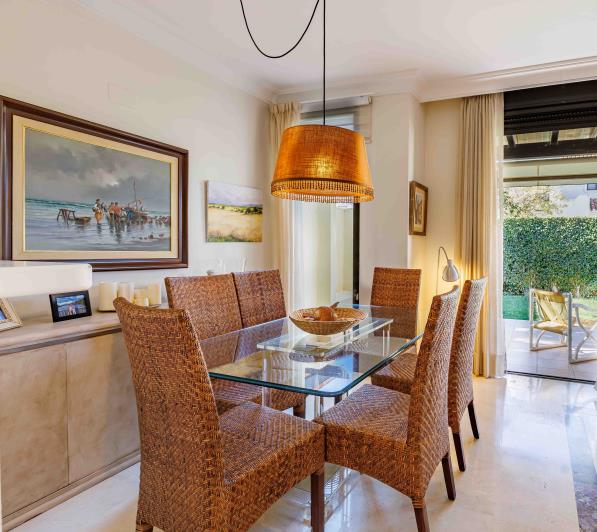 Image No.16-3 Bed Townhouse for sale