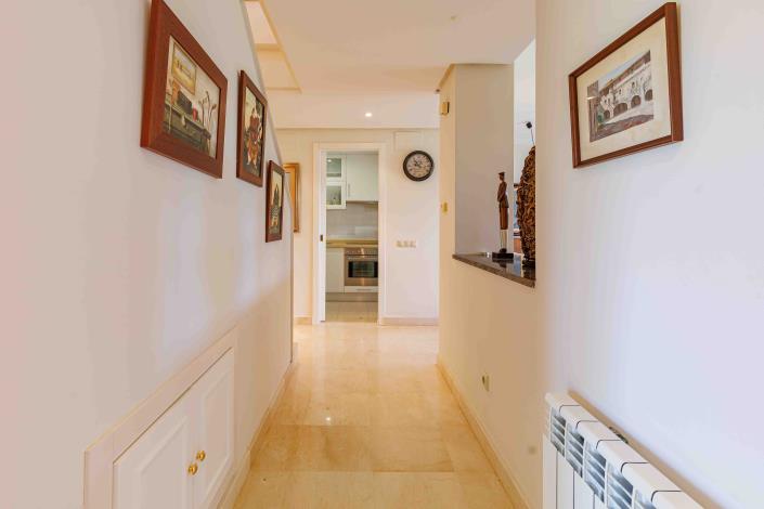 Image No.19-3 Bed Townhouse for sale