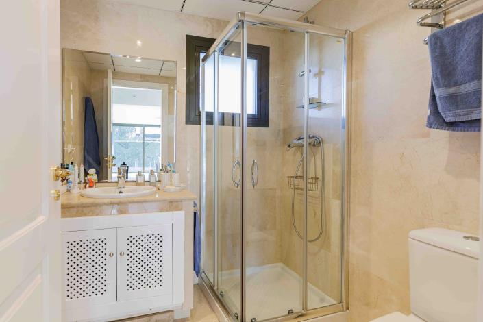 Image No.10-3 Bed Villa for sale