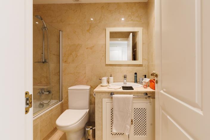 Image No.17-2 Bed Apartment for sale